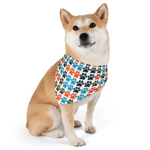 Bandana siendo usada por un Perro Akita